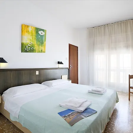 Отель Tritone Jesolo Lido Венеция