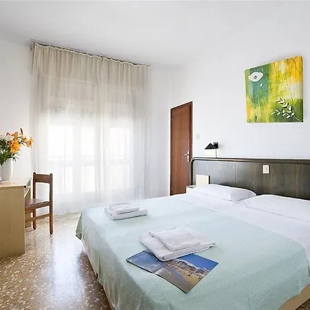 Tritone Jesolo Lido البندقية