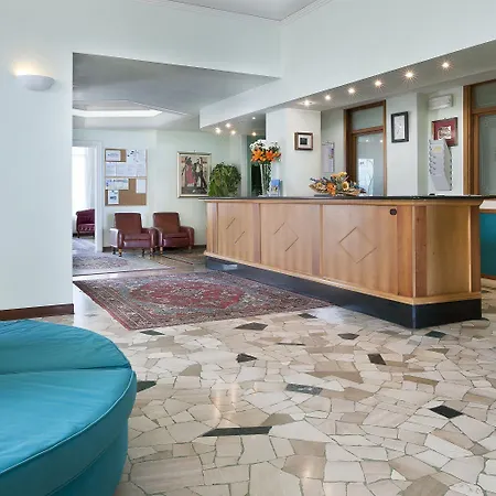 Tritone Jesolo Lido 2*