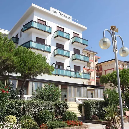 Hotel Tritone Lido 2*
