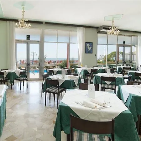 Tritone Jesolo Lido 2*