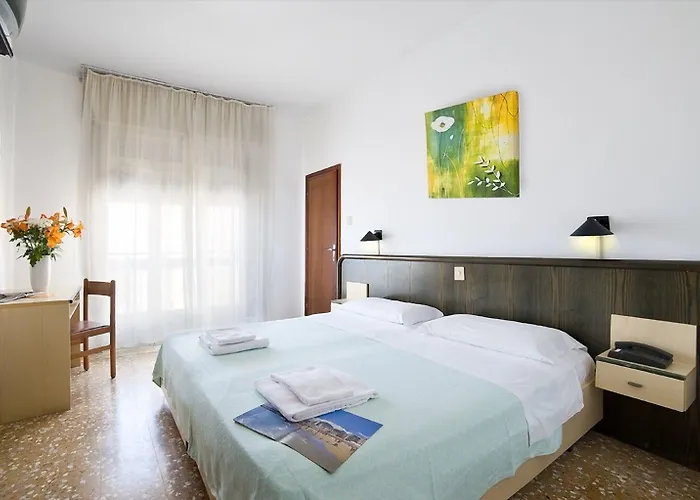Otel Tritone Jesolo Lido 2*